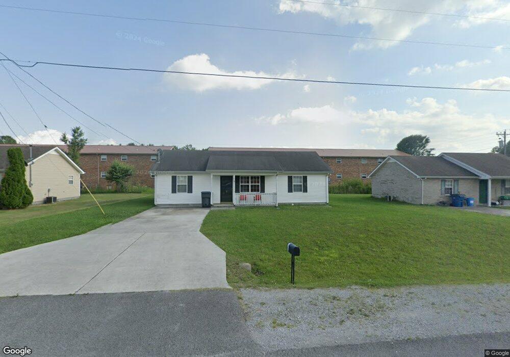 32 Brook Hollow Cir, Manchester, TN 37355 - photo 1