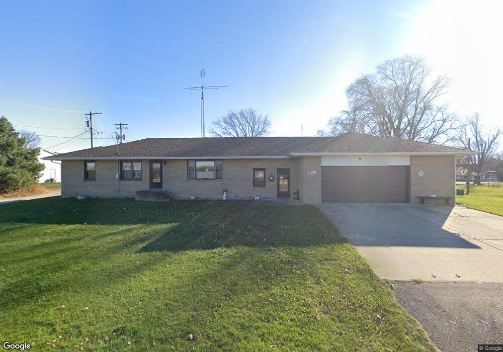317 1/2 E 1st St, Cedar Point, IL 61316 - photo 1