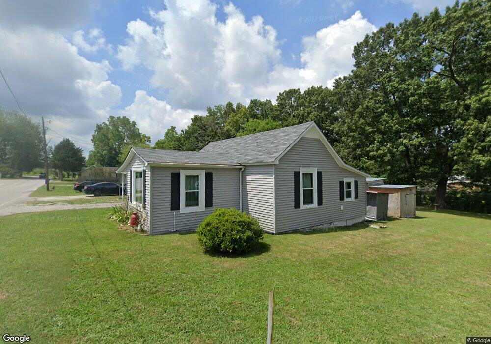 700 Oak Dr, Manchester, TN 37355 - photo 1