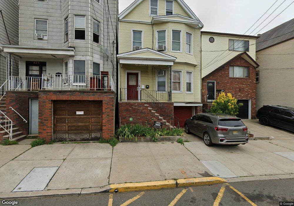 423 N 2nd St, East Newark, NJ 07029 - photo 1