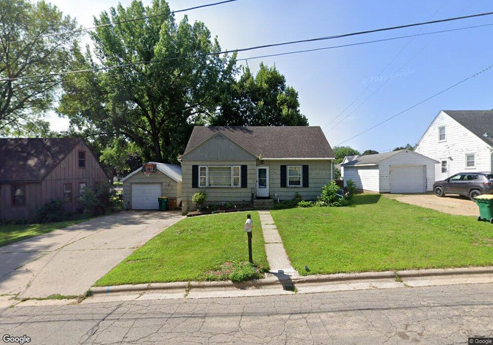 1416 E Hawthorne St, Albert Lea, MN 56007 - photo 1