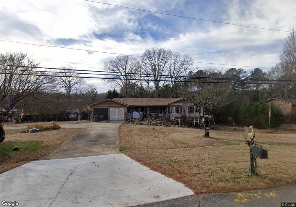 1074 Roberts Dr, Sugar Hill, GA 30518 - photo 1