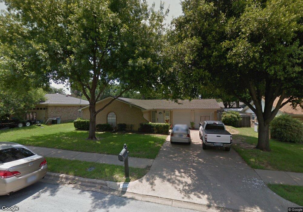 2129 Mountainview Dr, Hurst, TX 76054 - photo 1