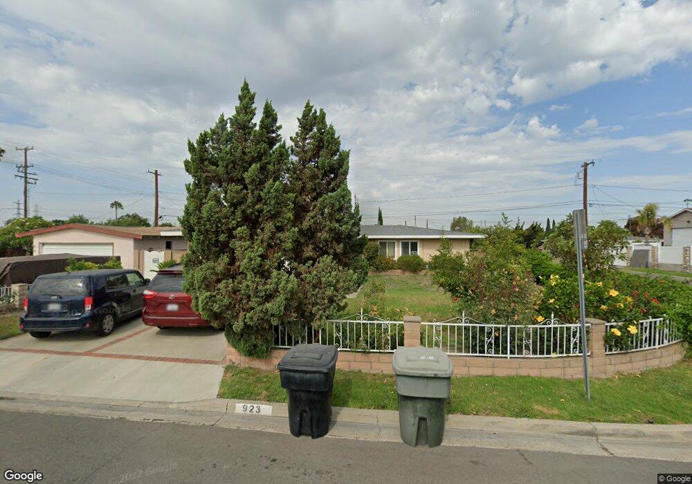 923 S Verona St, Anaheim, CA 92804 - photo 1