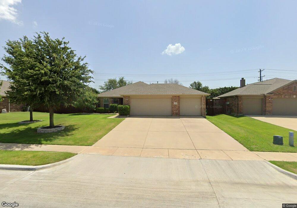 4104 Lone Star Ln, Denton, TX 76210 - photo 1