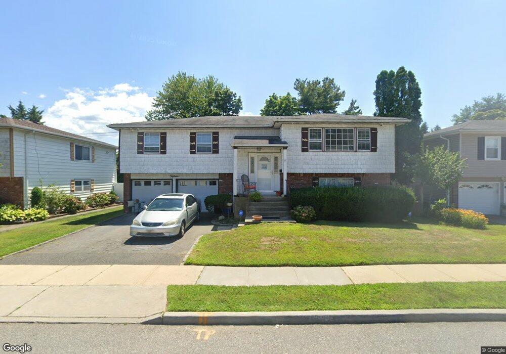 15 Broadfield Place, Glen Cove, NY 11542 - photo 1