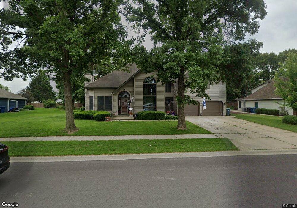 625 Michael Dr, Morris, IL 60450 - photo 1