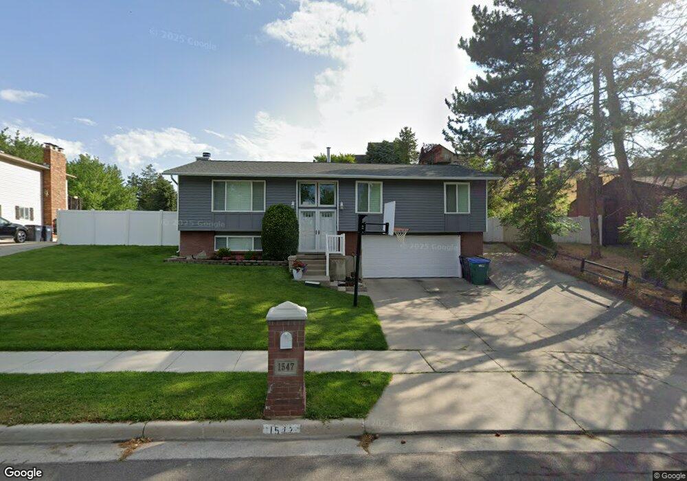 1547 Waters Ln, Sandy, UT 84093 - photo 1