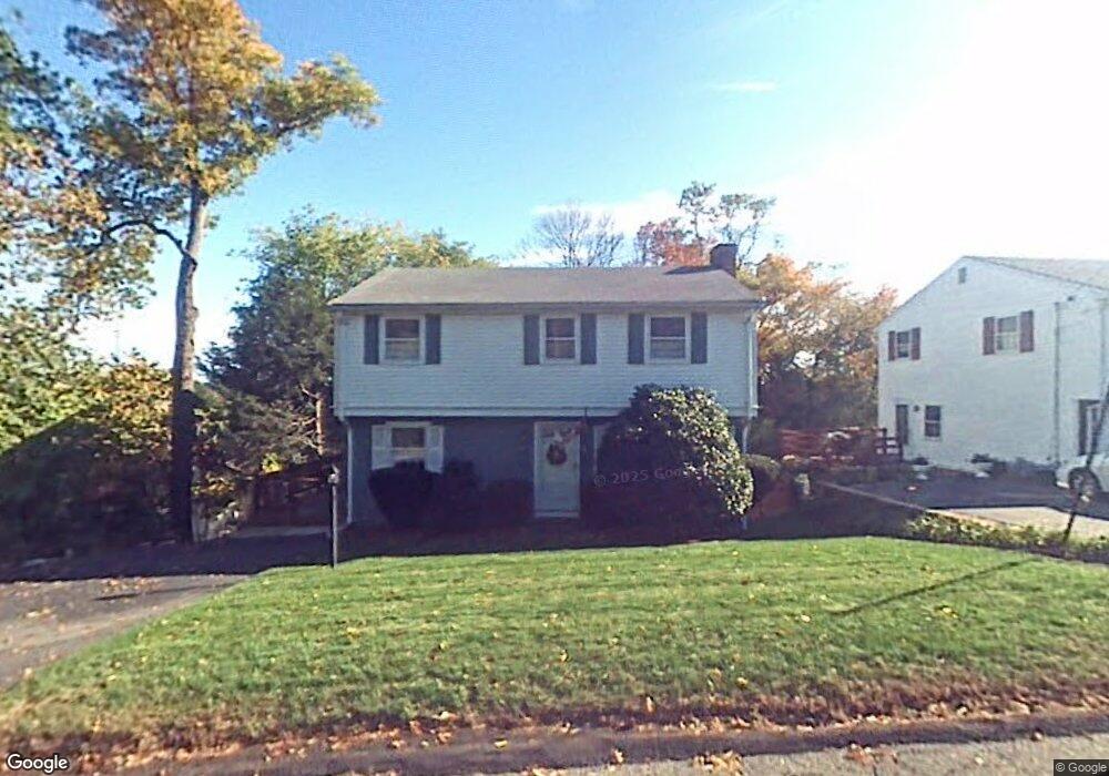 61 Parkview Rd, Waltham, MA 02452 - photo 1