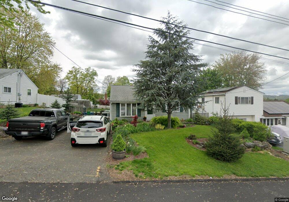 39 Kinsman Ln, Garnerville, NY 10923 - photo 1