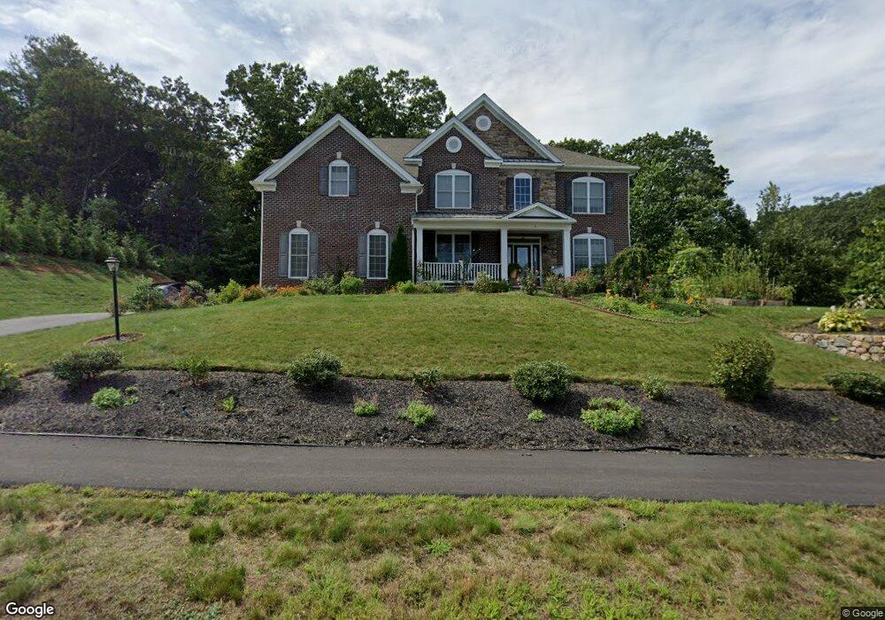 3 Minuteman Cir, Holliston, MA 01746 - photo 1