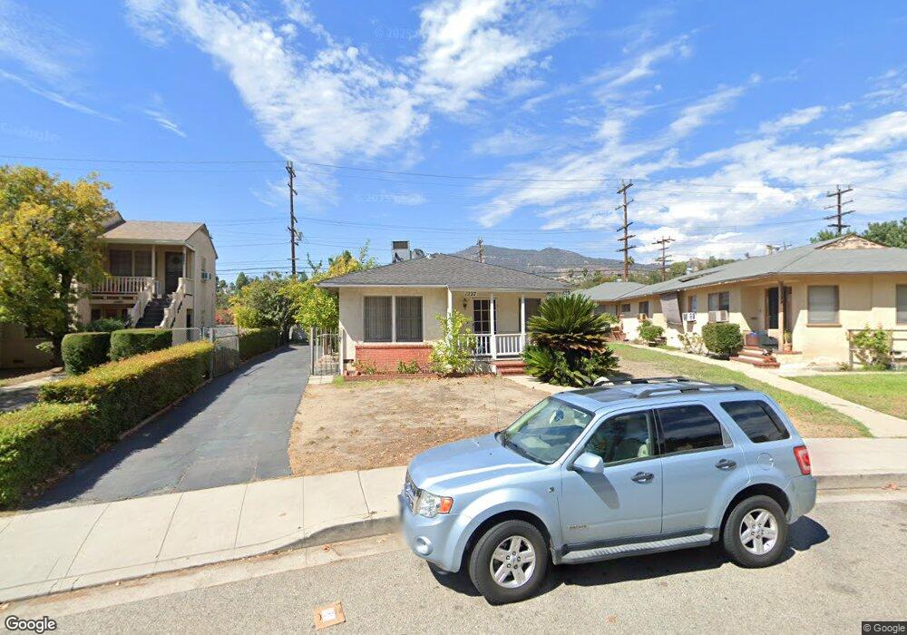 1227 N Verdugo Rd, Glendale, CA 91206 - photo 1