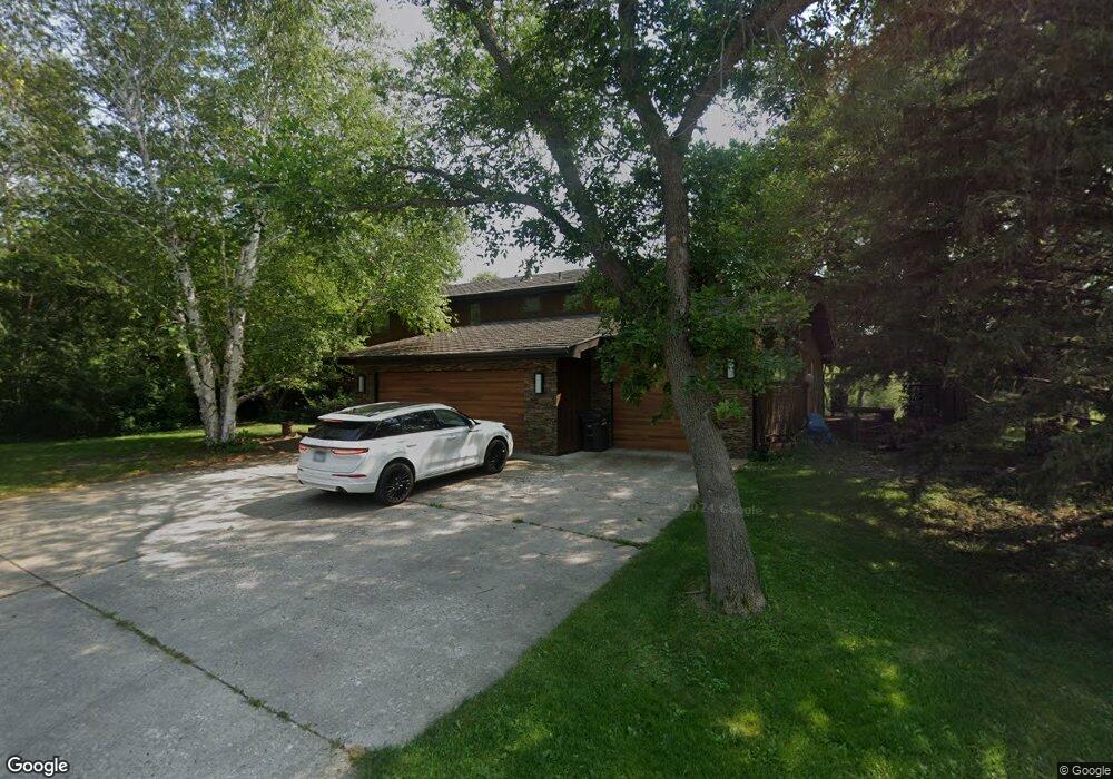 1510 9th Ave SE, Jamestown, ND 58401 - photo 1