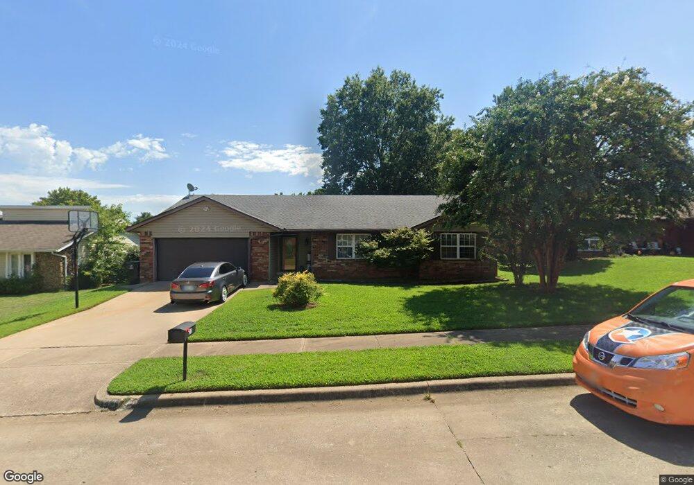 213 W Los Angeles Place, Broken Arrow, OK 74011 - photo 1