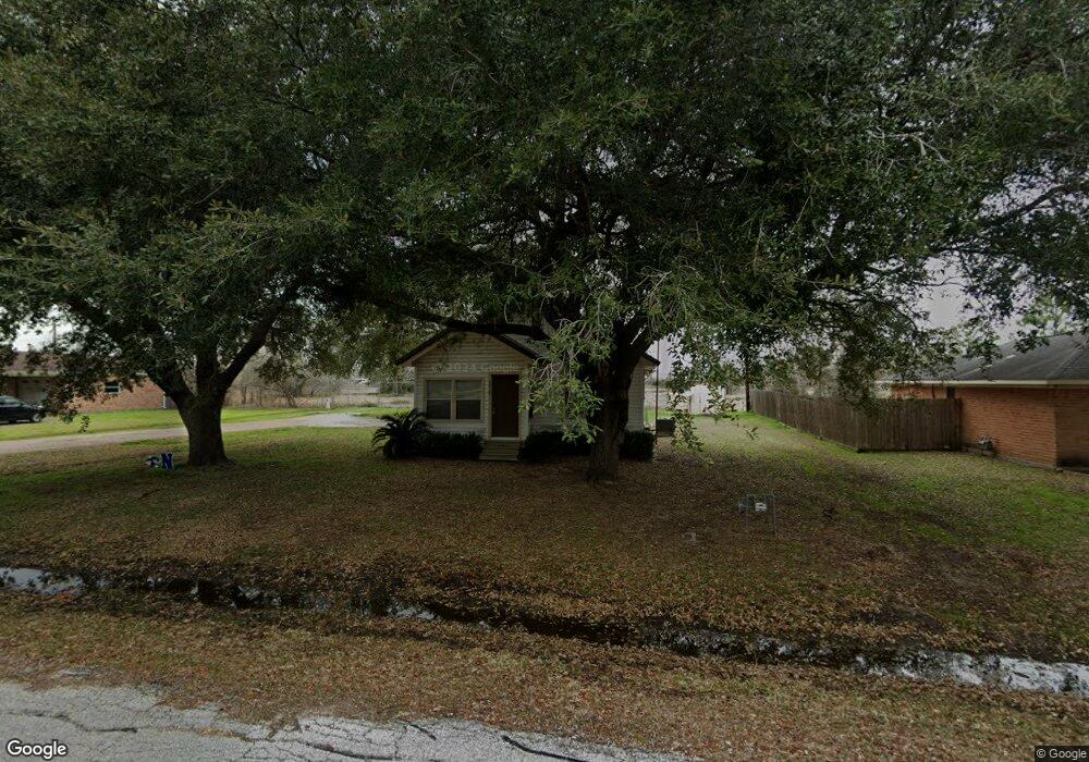 2818 North Ave, Needville, TX 77461 - photo 1