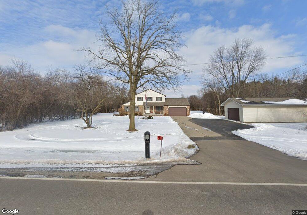 8433 E Potter Rd, Davison, MI 48423 - photo 1