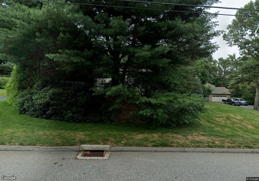 4 Meadowview Ln, Norwich, CT 06360 - photo 1