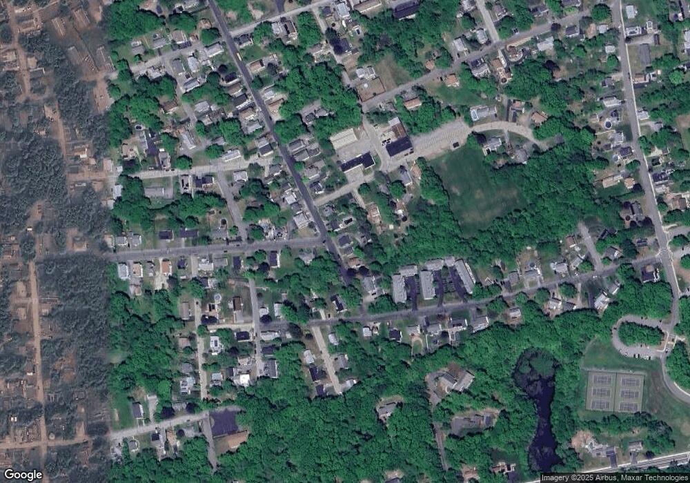 85 Myrtle Ave, Webster, MA 01570 - photo 1