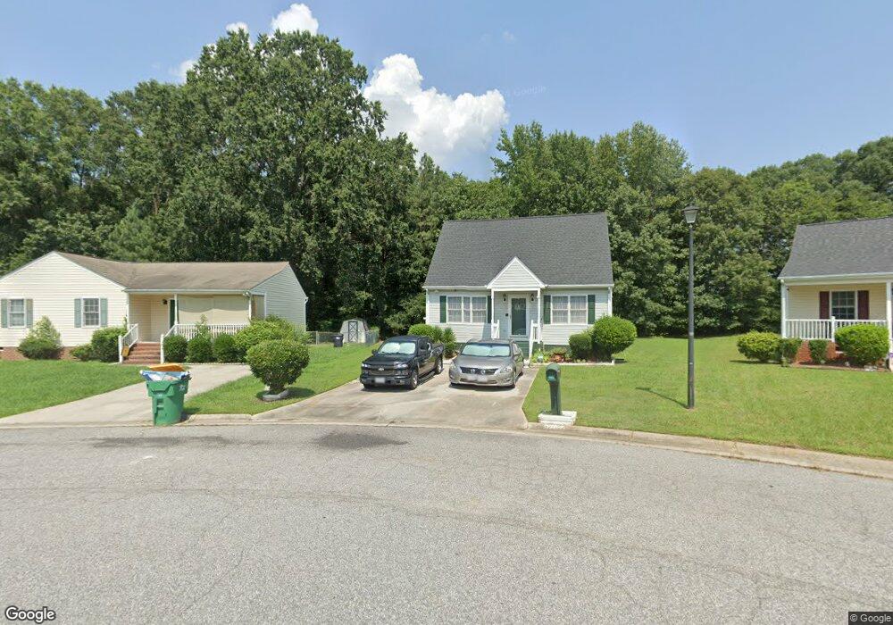 1808 New Lincoln Cir, Hopewell, VA 23860 - photo 1