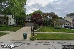 1708 Harris Ln, Naperville, IL 60565