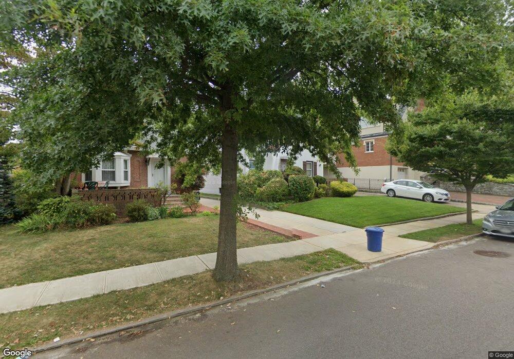 8047 Chevy Chase St, Jamaica, NY 11432 - photo 1