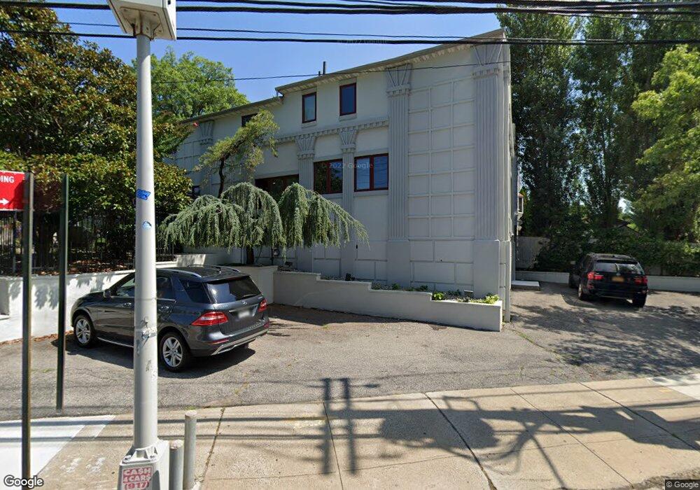 1001 Clove Rd, Staten Island, NY 10301 - photo 1
