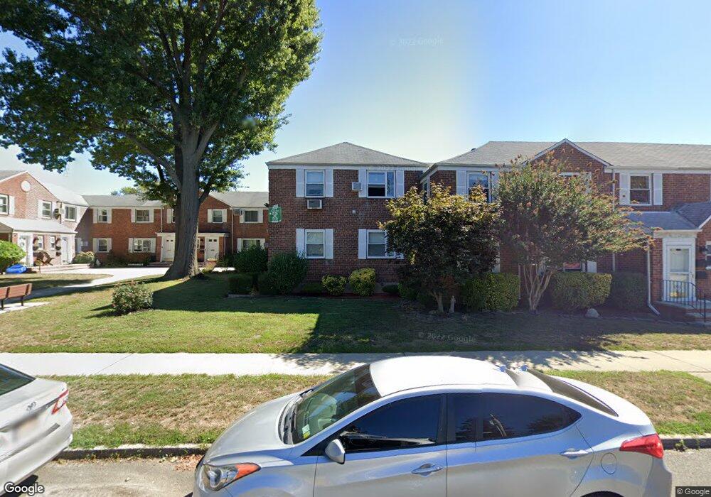 7323 Little Neck Pkwy unit H-2, Glen Oaks, NY 11004 - photo 1