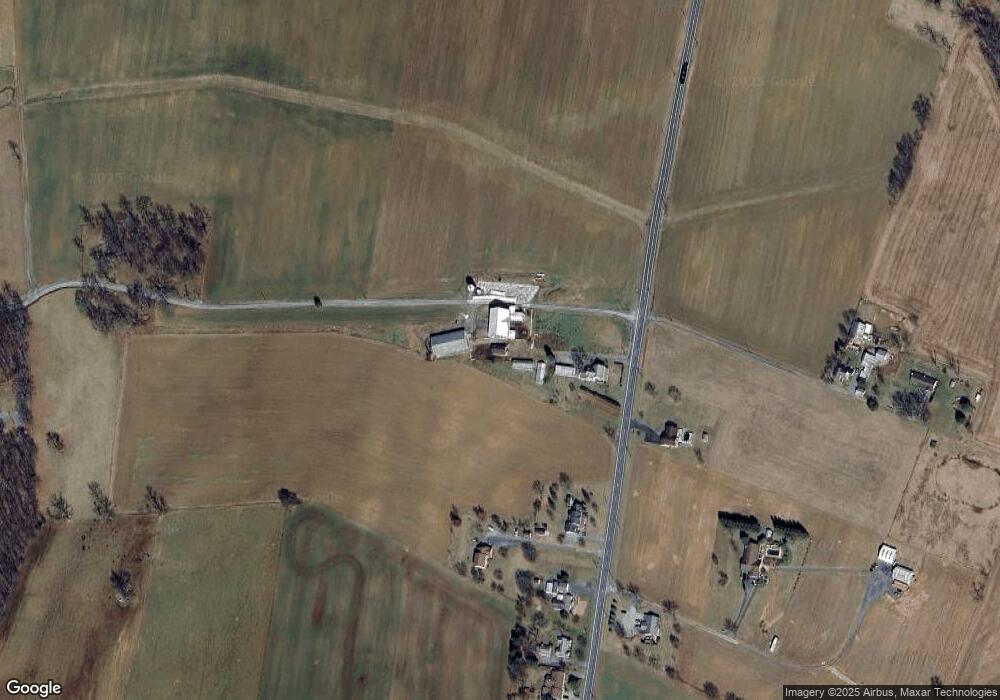 4347 Fort Loudon Rd, Mercersburg, PA 17236 - photo 1