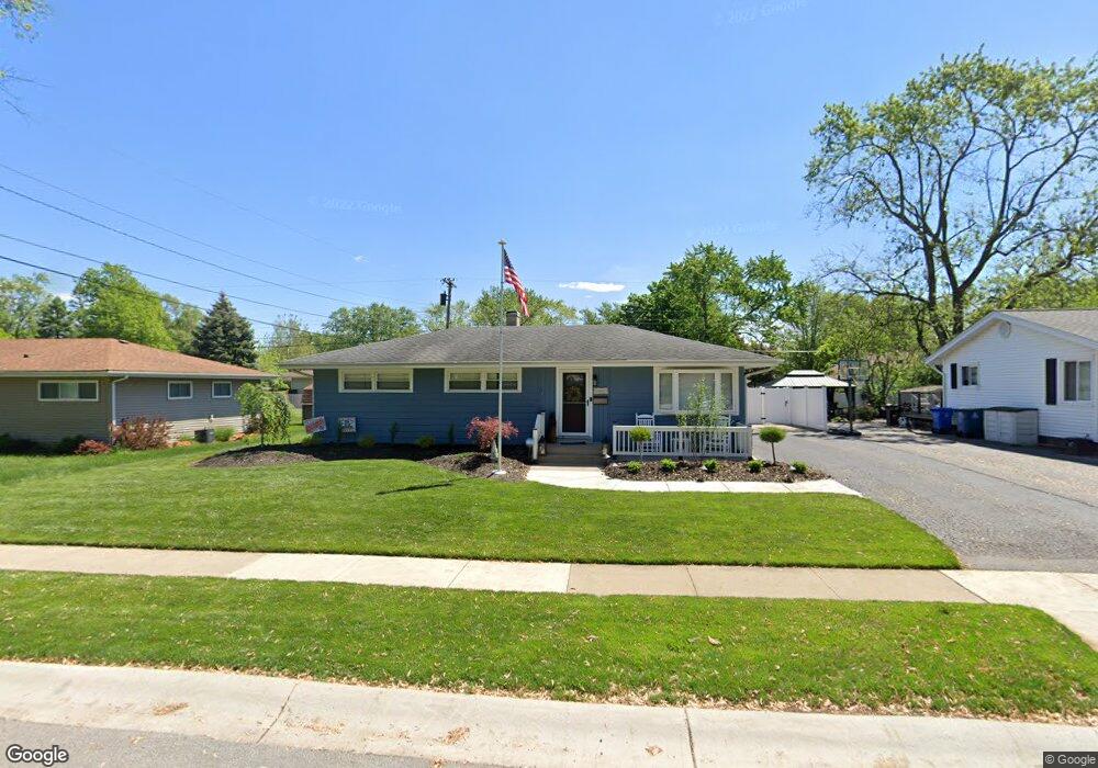 910 E Crestview Ct, Crown Point, IN 46307 - photo 1