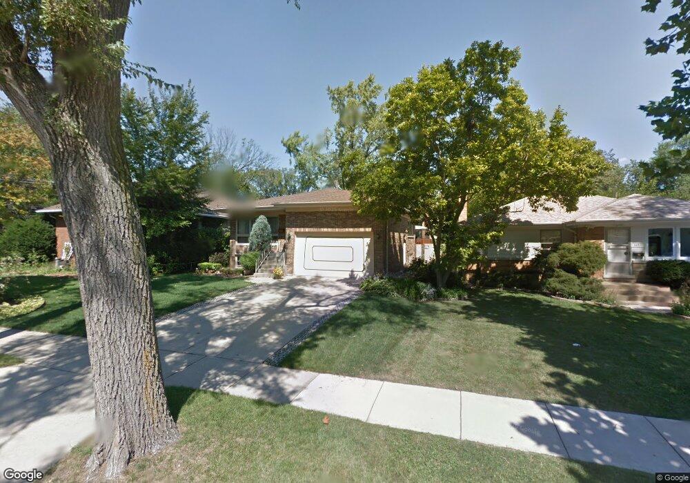 159 E Columbia Ave, Elmhurst, IL 60126 - photo 1