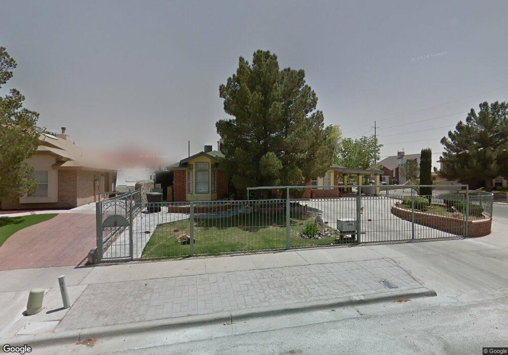 100 Lago Lindo Dr, Horizon City, TX 79928 - photo 1