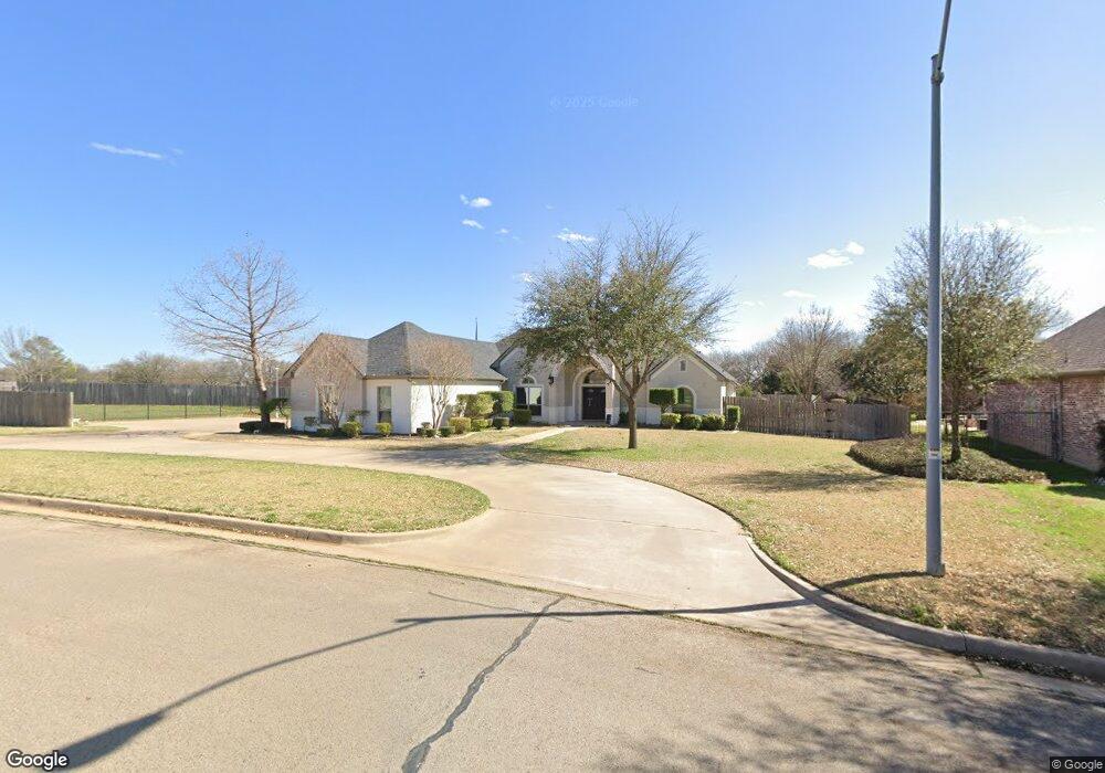 1305 Wedgewood Dr, Cleburne, TX 76033 - photo 1