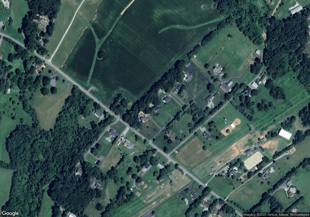 360 Bridgestone Dr, Sykesville, MD 21784 - photo 1