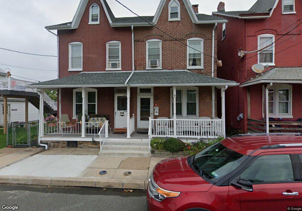 221 E 3rd St, Boyertown, PA 19512 - photo 1