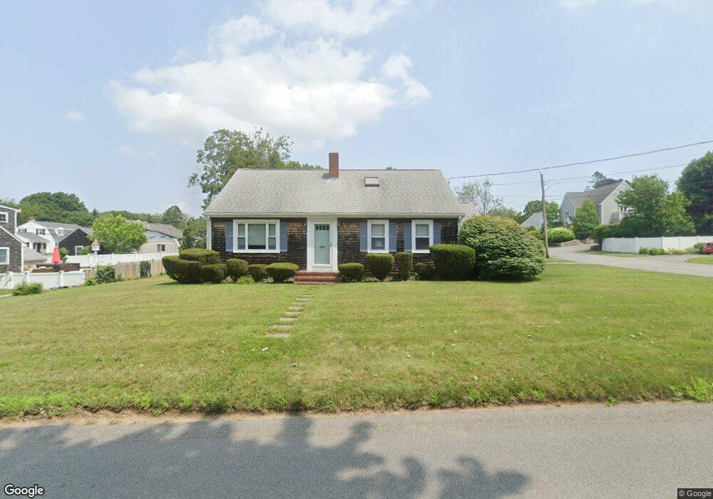 675 Elm St, South Dartmouth, MA 02748 - photo 1