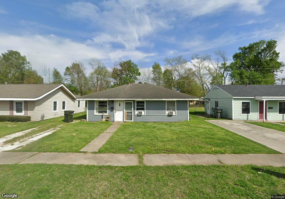 1715 8th Ave, Lake Charles, LA 70601 - photo 1