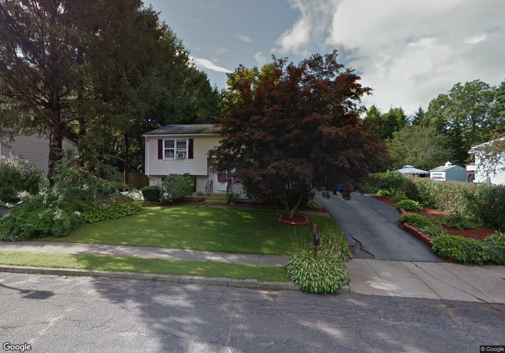 9 Oxbow Dr, Willimantic, CT 06226 - photo 1