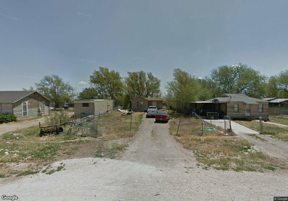 3012 Hoyle St, Plainview, TX 79072 - photo 1