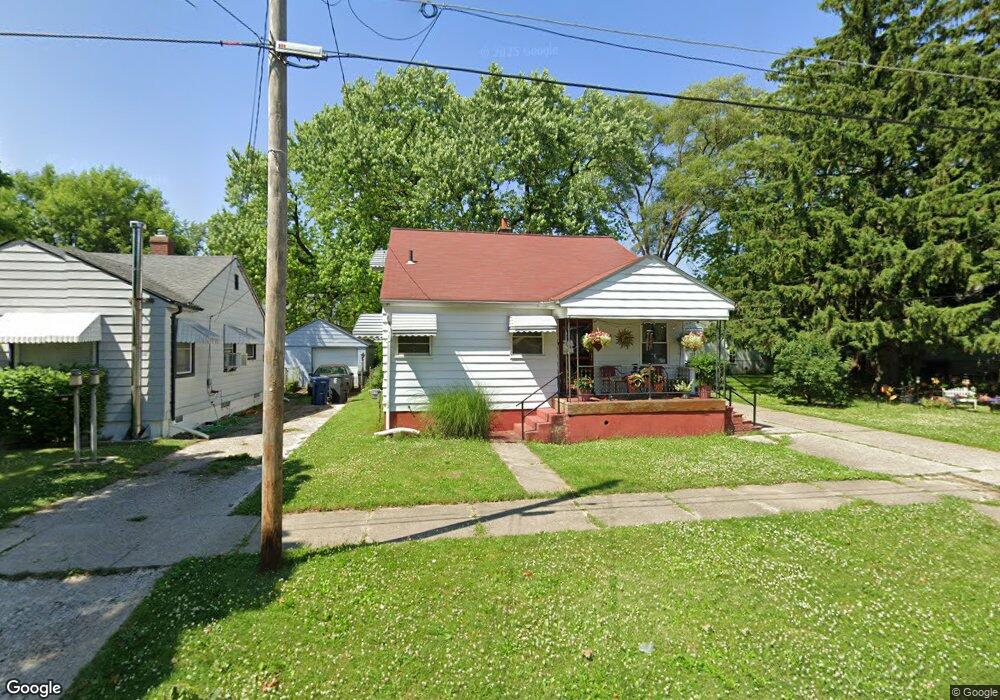 914 SiMcOe Ave, Flint, MI 48507 - photo 1