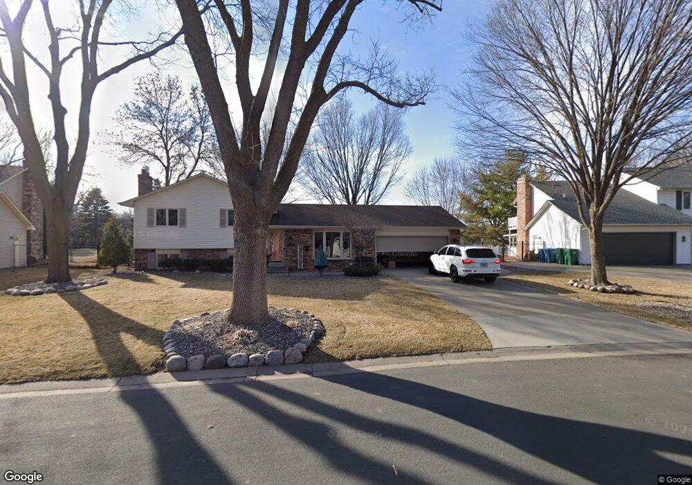 10385 Quaker Ln N, Maple Grove, MN 55369 - photo 1