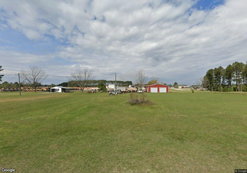 1402 Tupelo Dr, Claxton, GA 30417 - photo 1