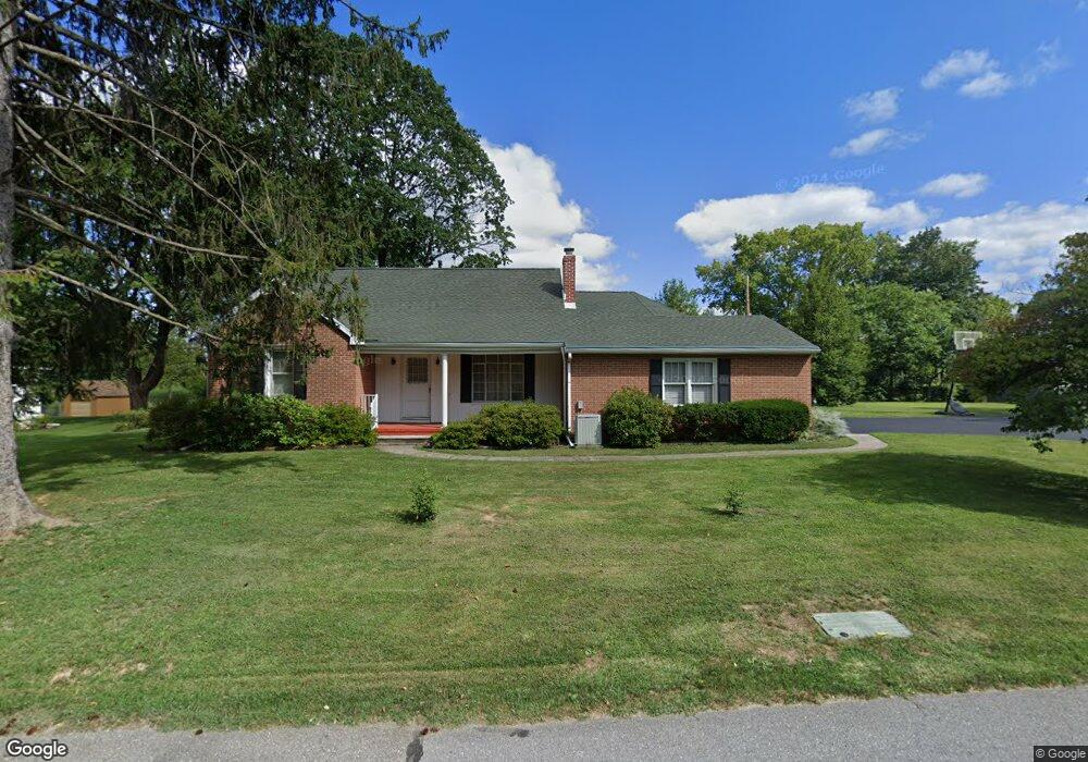 441 N Colonial Dr, Hagerstown, MD 21742 - photo 1