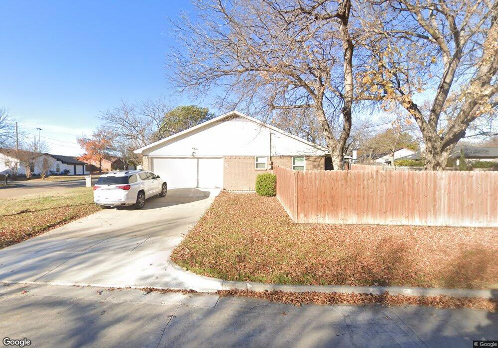 917 Stratford Dr, Bedford, TX 76021 - photo 1