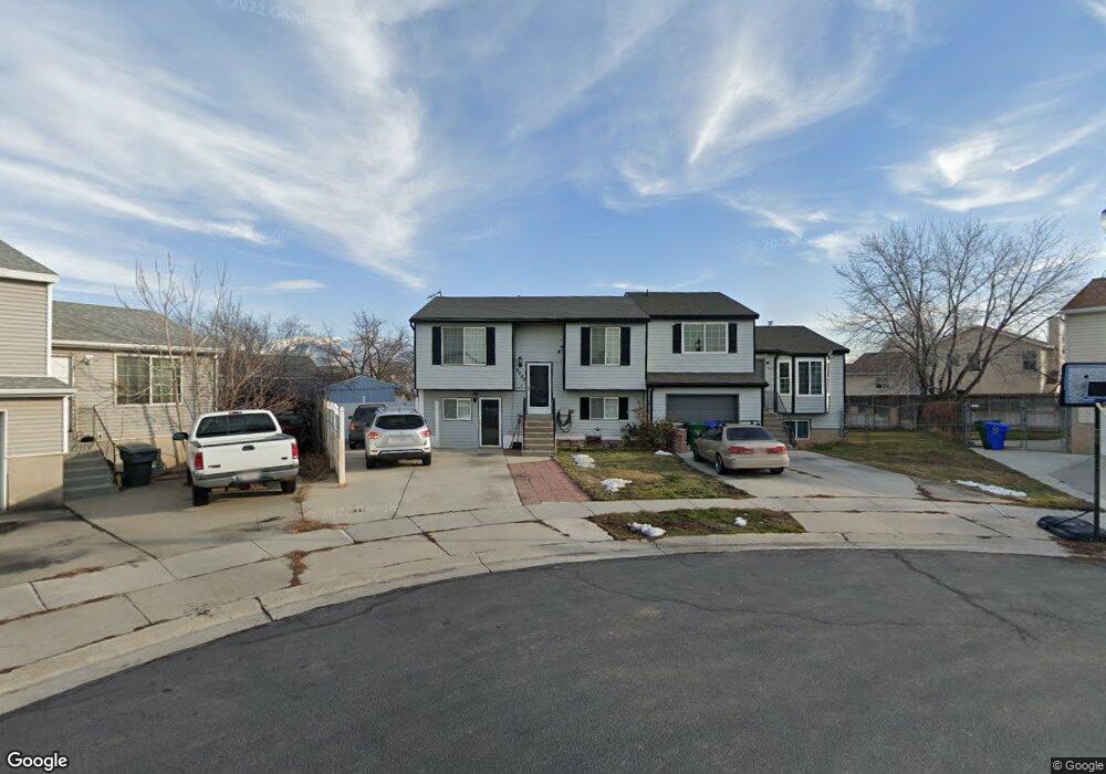 9049 Kenyon Cir, West Jordan, UT 84088 - photo 1
