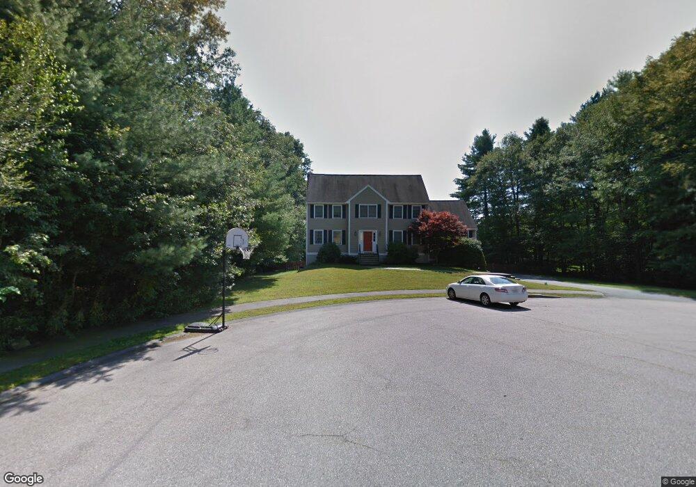 8 Queens Way, Medway, MA 02053 - photo 1