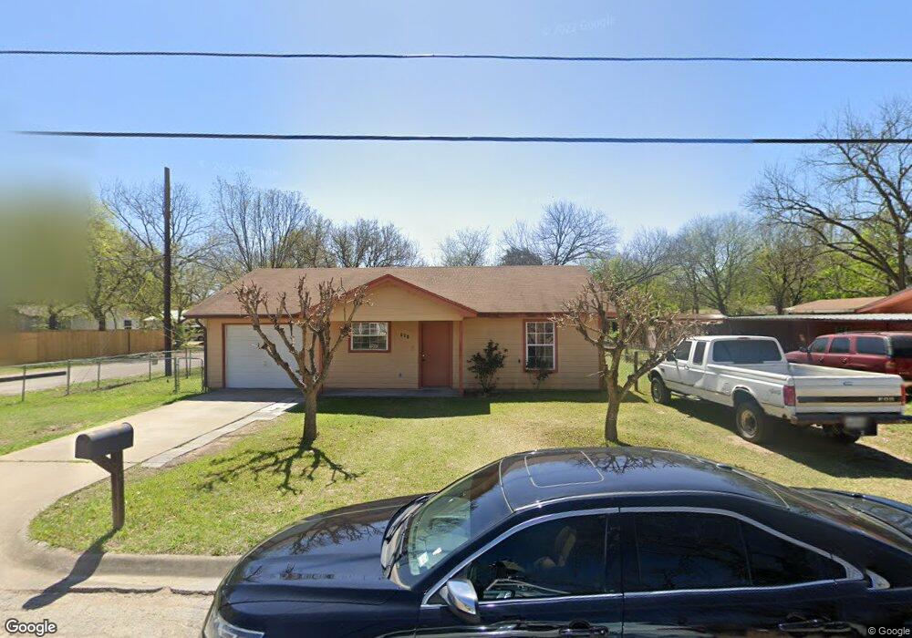 701 W Lone Star Ave, Cleburne, TX 76033 - photo 1