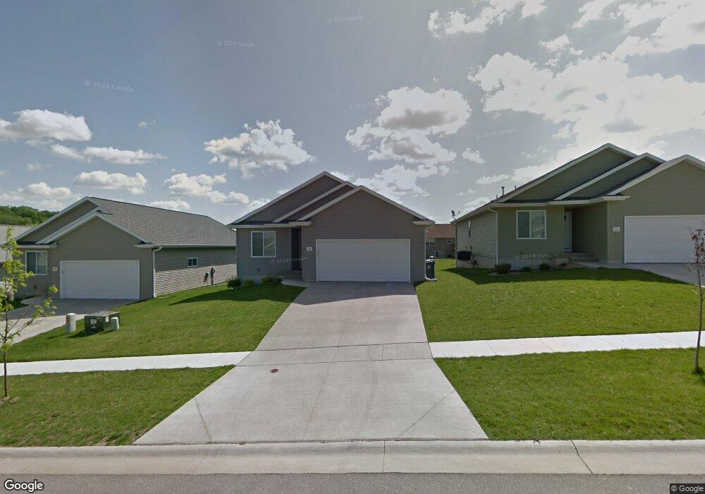 326 Moose Dr NW, Cedar Rapids, IA 52405 - photo 1