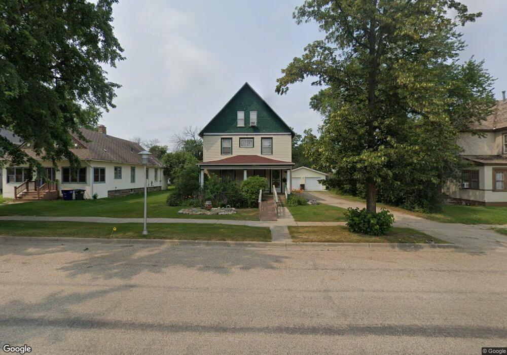 523 1st Ave N, Jamestown, ND 58401 - photo 1