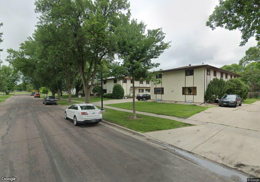 2815 9th St N unit B2, Fargo, ND 58102 - photo 1