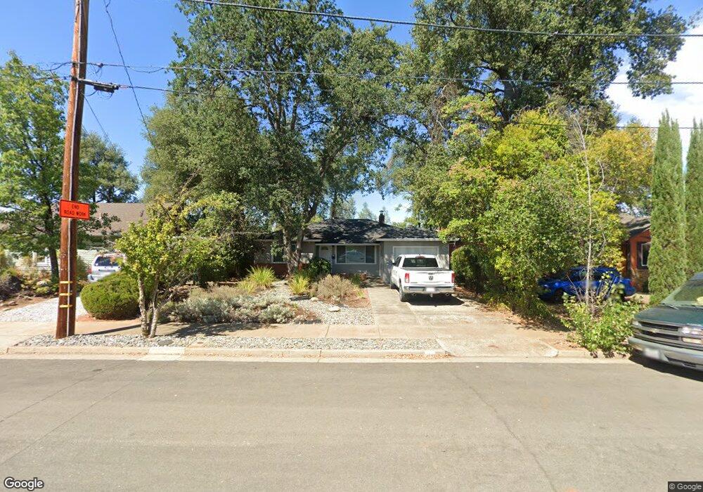 791 Lakeview Dr, Redding, CA 96001 - photo 1